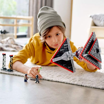 lego 75272