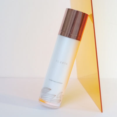 RE:ERTH Clarifying Cleanser 5