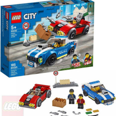 Buy LEGO 60242 Police Highway Arrest Online Singapore | iShopChangi