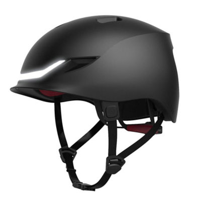 cycle helmet with integrated lights