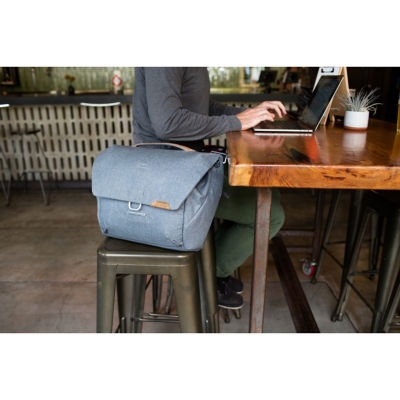 Peak design everyday messenger 13 outlet v2