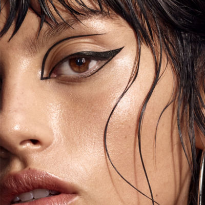 MAKE UP FOR EVER Aqua Resist Graphic Pen 3