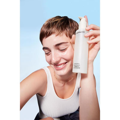 M·A·C MAC Hyper Real™ Fresh Canvas Cleansing Oil 5