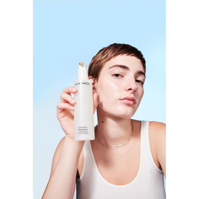 M·A·C MAC Hyper Real™ Fresh Canvas Cleansing Oil 6