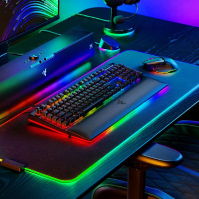 Razer Blackwidow V4 Pro - Mechanical Gaming Keyboard (Green Switch) 10