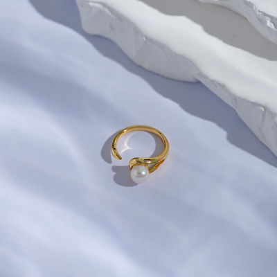Pearly Lustre Freshwater Pearl Ring WR00220 | FLUID 3