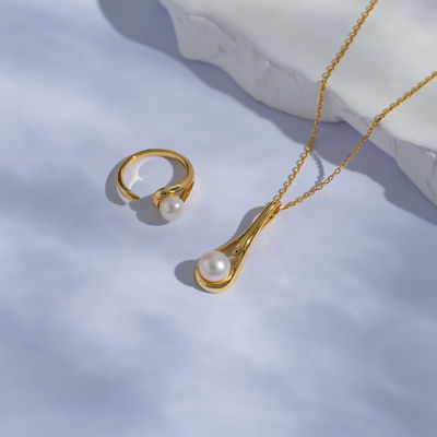 Pearly Lustre Freshwater Pearl Ring WR00220 | FLUID 4