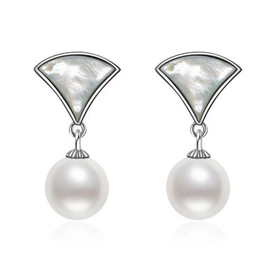 Pearly Lustre Elegant Freshwater Pearl Earrings WE00544 1