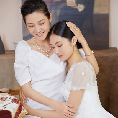 Pearly Lustre Elegant Freshwater Pearl Earrings WE00347 6