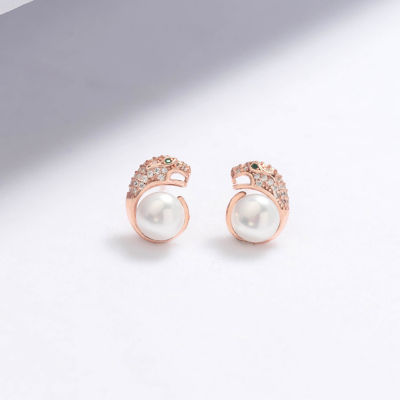 Pearly Lustre Leopard Freshwater Pearl Earrings WE00532 | RAINFOREST 6