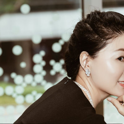 Pearly Lustre Garden City Freshwater Pearl Earrings WE00129 | Elegant Collection 4