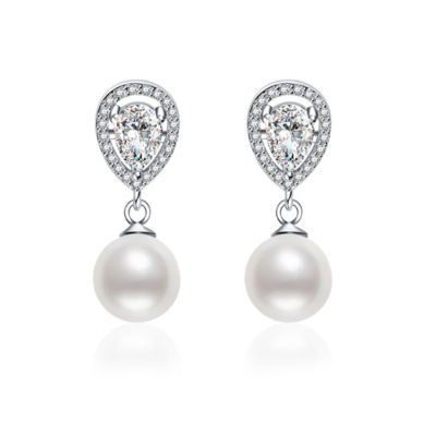 Pearly Lustre Elegant Freshwater Pearl Earrings WE00130 1