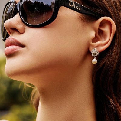 Pearly Lustre Garden City Freshwater Pearl Earrings WE00131 | Elegant Collection 2