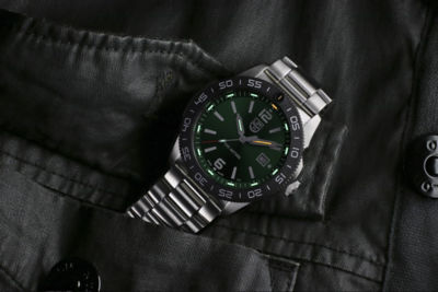 Luminox Pacific Diver Series - 3137 5