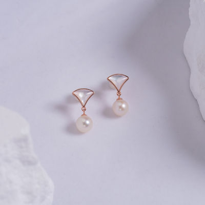 Pearly Lustre Elegant Freshwater Pearl Earrings WE00574 2