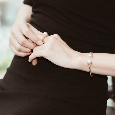 Pearly Lustre Asian Civilisations Museum Freshwater Pearl Ring WR00097 | New Yorker Collection 7
