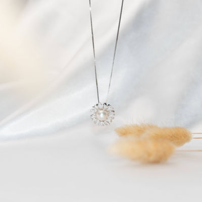 Pearly Lustre Garden City Freshwater Pearl Necklace WN00223 | Elegant Collection 4