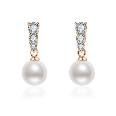 Pearly Lustre Elegant Freshwater Pearl Earrings WE00442 1