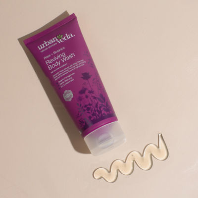Urban Veda Reviving Body Wash - Rose + Botanics 200ml 3