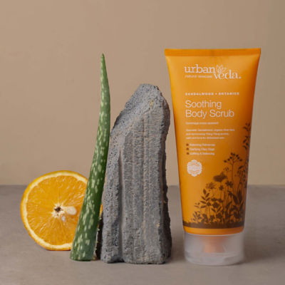 Urban Veda Soothing Body Scrub - Sandalwood + Botanics 200ml 4