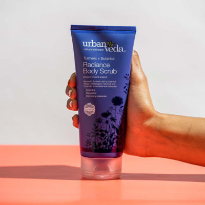 Urban Veda Reviving Body Scrub - Rose + Botanics 200ml 6