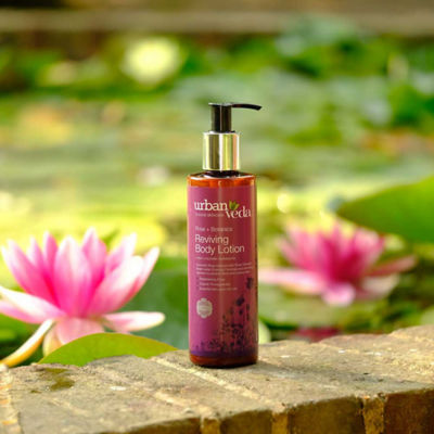 Urban Veda Reviving Body Lotion - Rose + Botanics 250ml 3