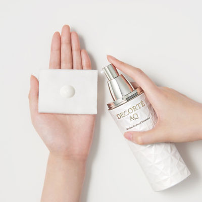 DECORTÉ AQ Absolute Treatment Mirco-Radiance Emulsion I 200ml 4