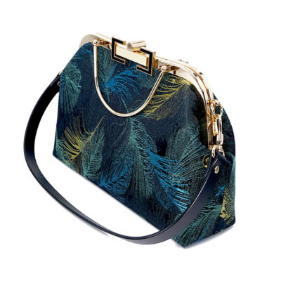 COCOONESE Clasp Shoulder Bag - Feather(BL) 3
