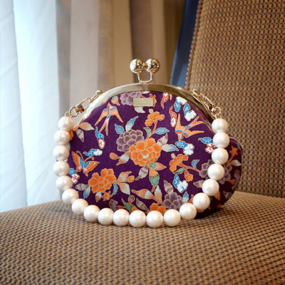 COCOONESE Pearls Chain Handle Clasp Sling Bag - Lucky Swallow 5