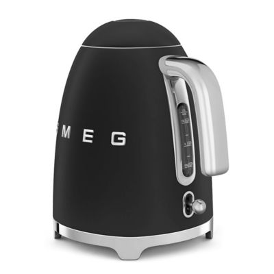 SMEG KLF03BLMUK 1.7L Electric Kettle - Matte Black 3