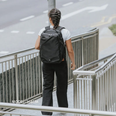 The Bold Co. PYX: 24L Everyday/Travel Backpack Raven Black 3