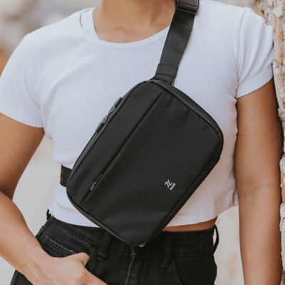 The Bold Co. PYX: 24L Everyday/Travel Backpack Raven Black 4