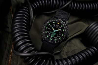 Luminox F-117 夜鹰 x SkunkWorks Heritage - 6442.H 11