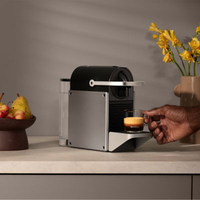 Buy Nespresso Pixie Coffee Machine + FREE 7pcs capsules (SINGLE