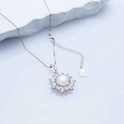 Pearly Lustre Top Grade Freshwater Pearl Necklace WN00666 | CELESTE 2