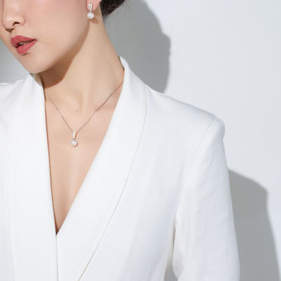 Pearly Lustre Elegant Freshwater Pearl Earrings WE00061 4