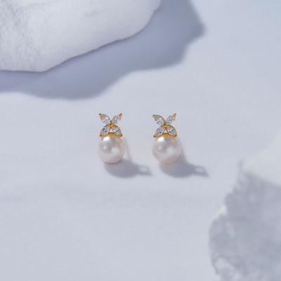 Pearly Lustre Top Grade Freshwater Pearl Earrings WE00620 | EVERLEAF 2