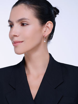 Pearly Lustre Top Grade Freshwater Pearl Earrings WE00651 | FLUID 5
