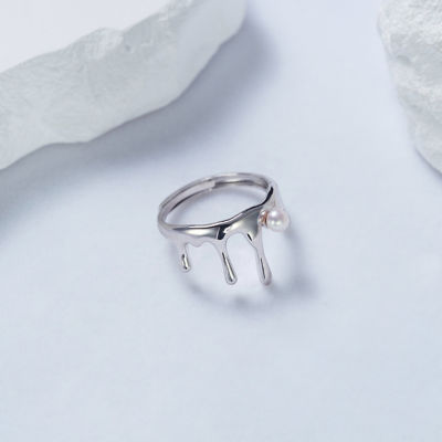 Pearly Lustre Top Grade Freshwater Pearl Ring WR00239 | FLUID 2