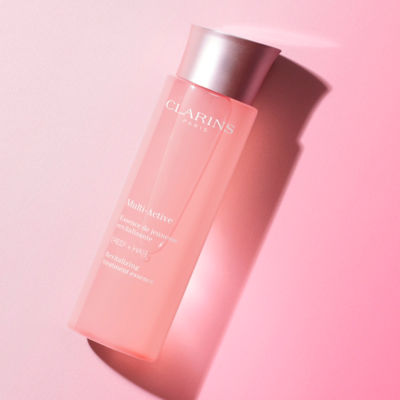 CLARINS Multi-Active Day Revitalizing Treatment Essence 2