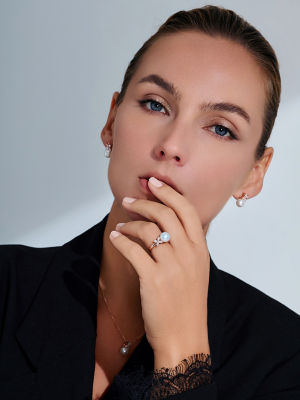 Pearly Lustre Top Grade Freshwater Pearl Ring WR00244 | EVERLEAF 6