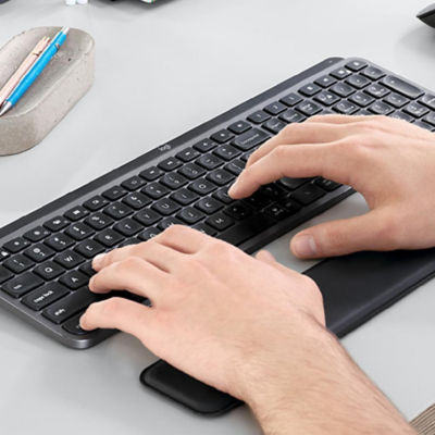 LOGITECH MX Keys Palm Rest 5