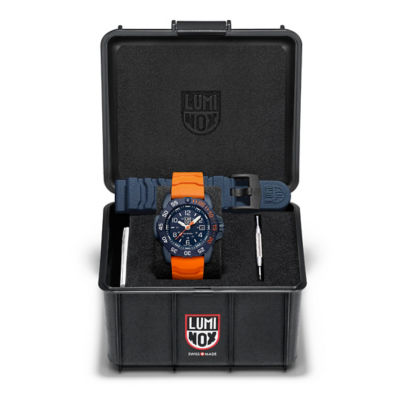 Luminox 粉底“回归蓝色”系列 - 3253.CBNF.SET 8