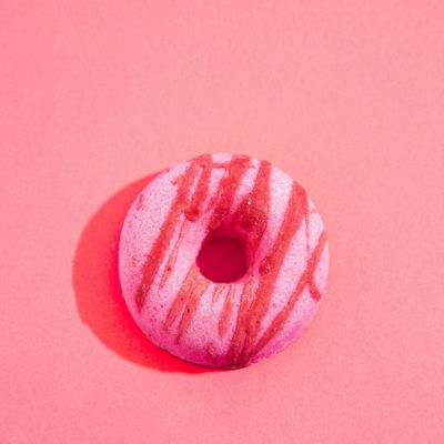 NCLA Beauty Bath Treats Strawberry Cupcake (3pc Bath Bomb Set) 3 x 65g 3