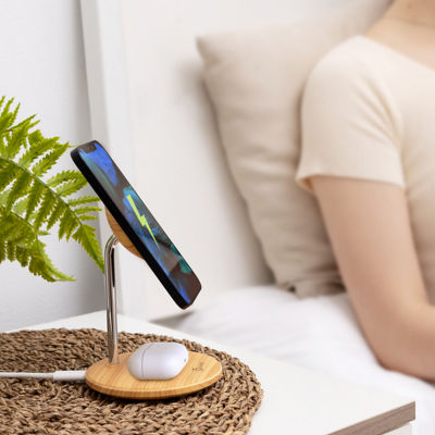 J5Create Jupw2106Np Woodgrain 2In1 Magnetic Wl Charging Stand 9