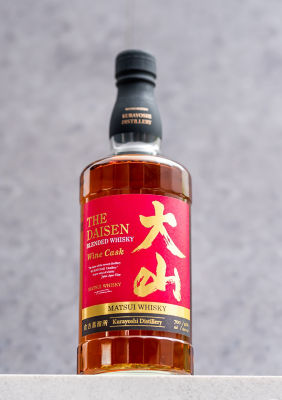 The Daisen Wine Cask - Matsui Blended Whisky 3