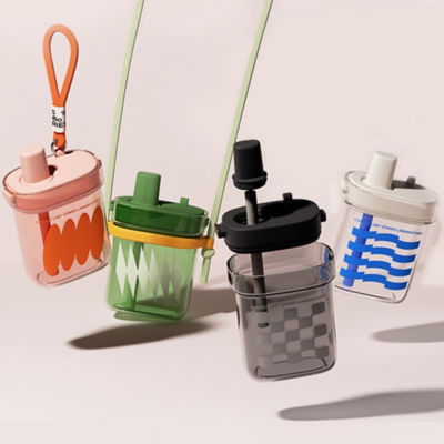 CHAKOLAB 780ML BOBO STRAW CUP SQUARE WHITE/BLUE 2