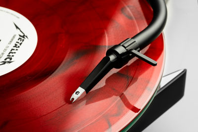 PRO-JECT METALLICA TURNTABLE 4
