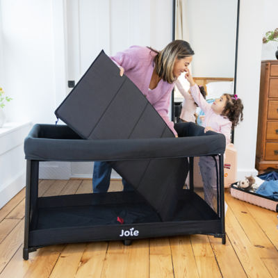 Joie Amigo 120 Travel Cot 8