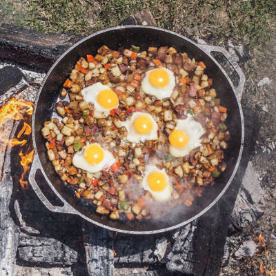 Lodge 17 Inch Cast Iron Dual Handle Pan 4
